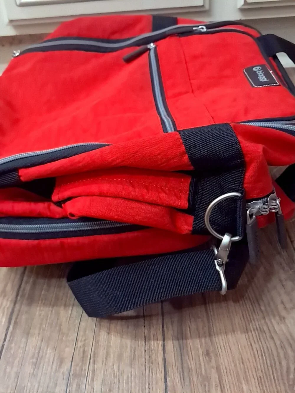 Biaggi Rolling Red Spinner Carry-On Duffle bag luggage foldable Microfold Zipsak